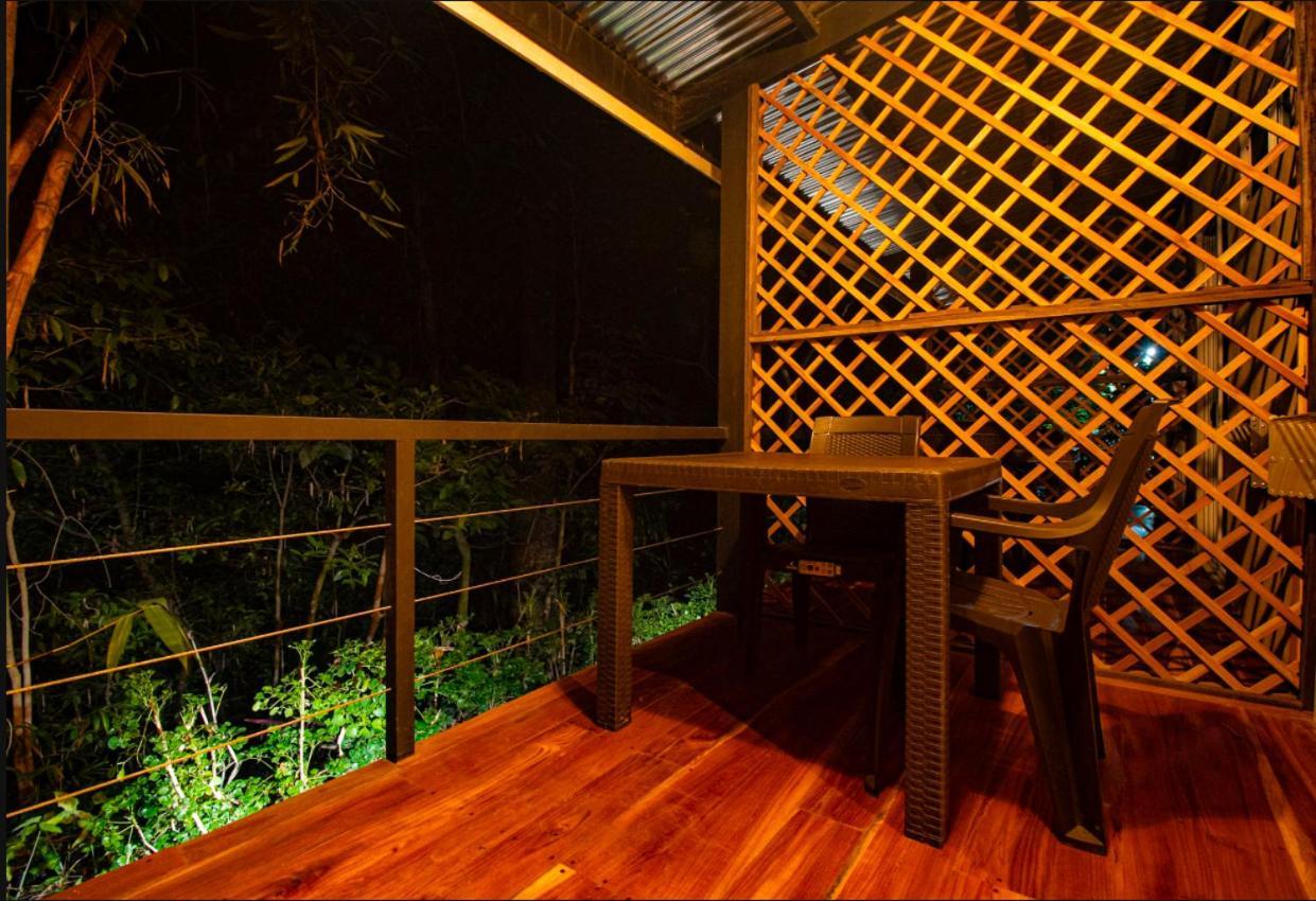 Cabinas La Fulanita Nicoya Exterior photo